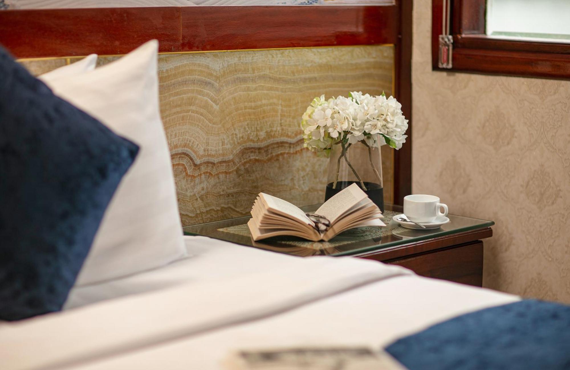 Fantasea Imperial Cruise Hotel Ha Long Exterior foto