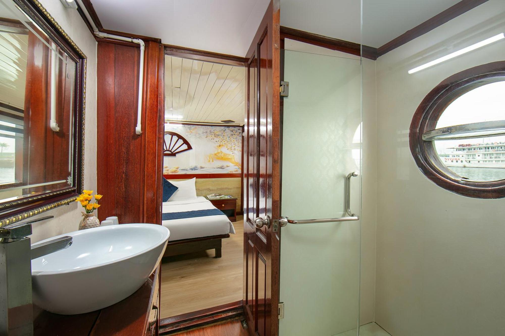 Fantasea Imperial Cruise Hotel Ha Long Exterior foto